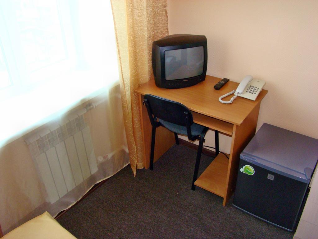 Sever Hotel - Hostel Krasnojarsk Zimmer foto